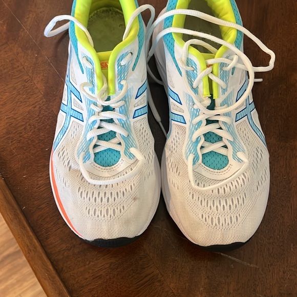 ASICS GEl- EXCITE SHOES Size 8 women’s - Picture 2 of 4